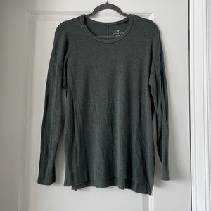 American Eagle lightweight sweater, size medium